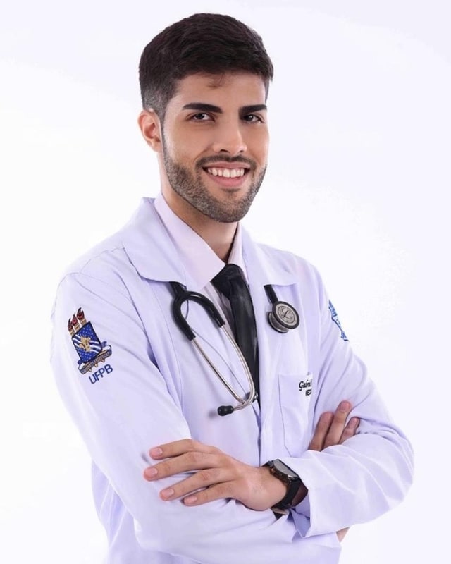 Gabriel Norat, primeiro lugar geral no ENAMED com 98 de 100 questões